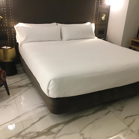 בדאחוז Hotel Las Tres Campanas מראה חיצוני תמונה